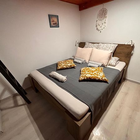 Goldcentral Apartment Danube Budapest Ngoại thất bức ảnh